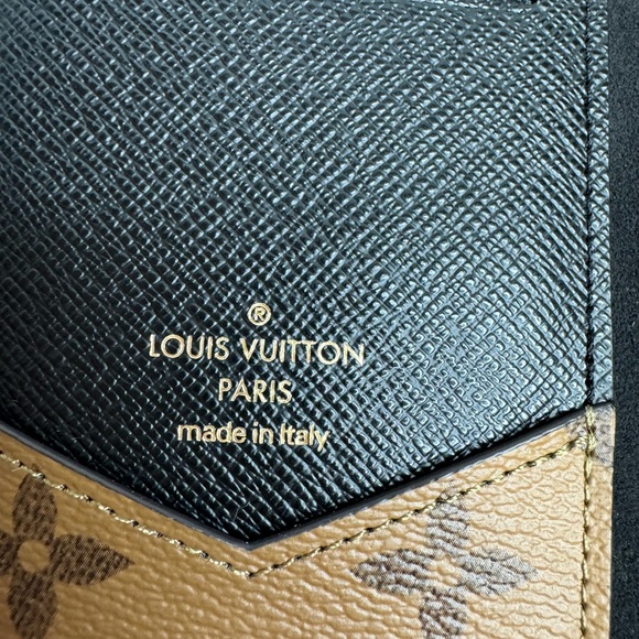 Phone Case Folio - Picture 8 of 13